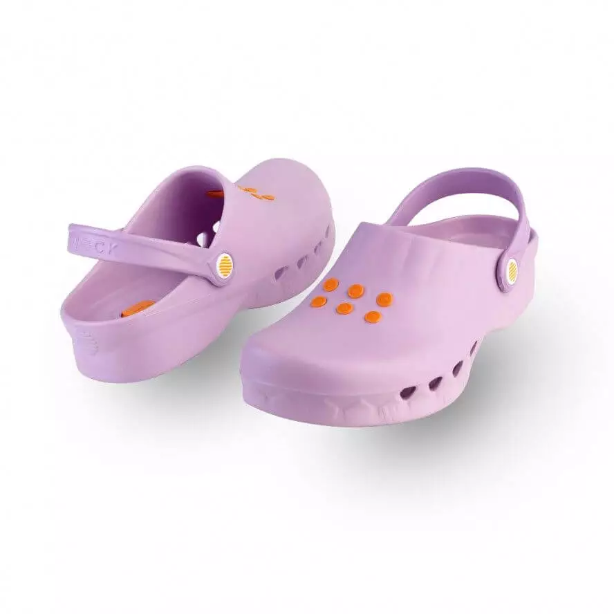  Chaussures NUBE avec lanières et semelle intérieure