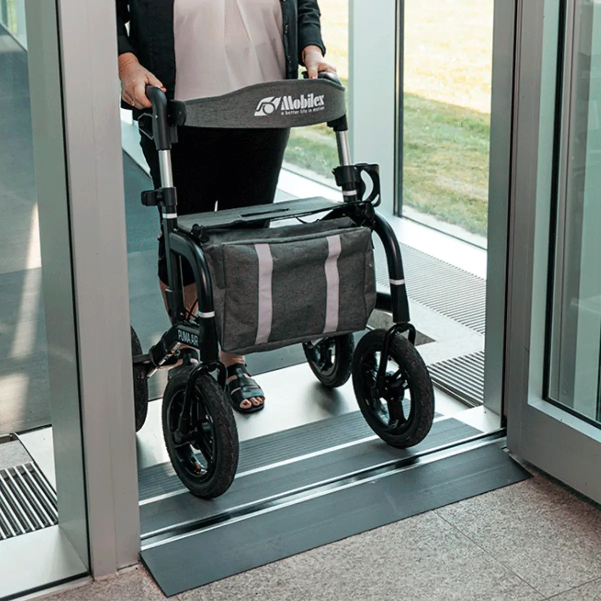  Rampe en caoutchouc pour seuils de porte
