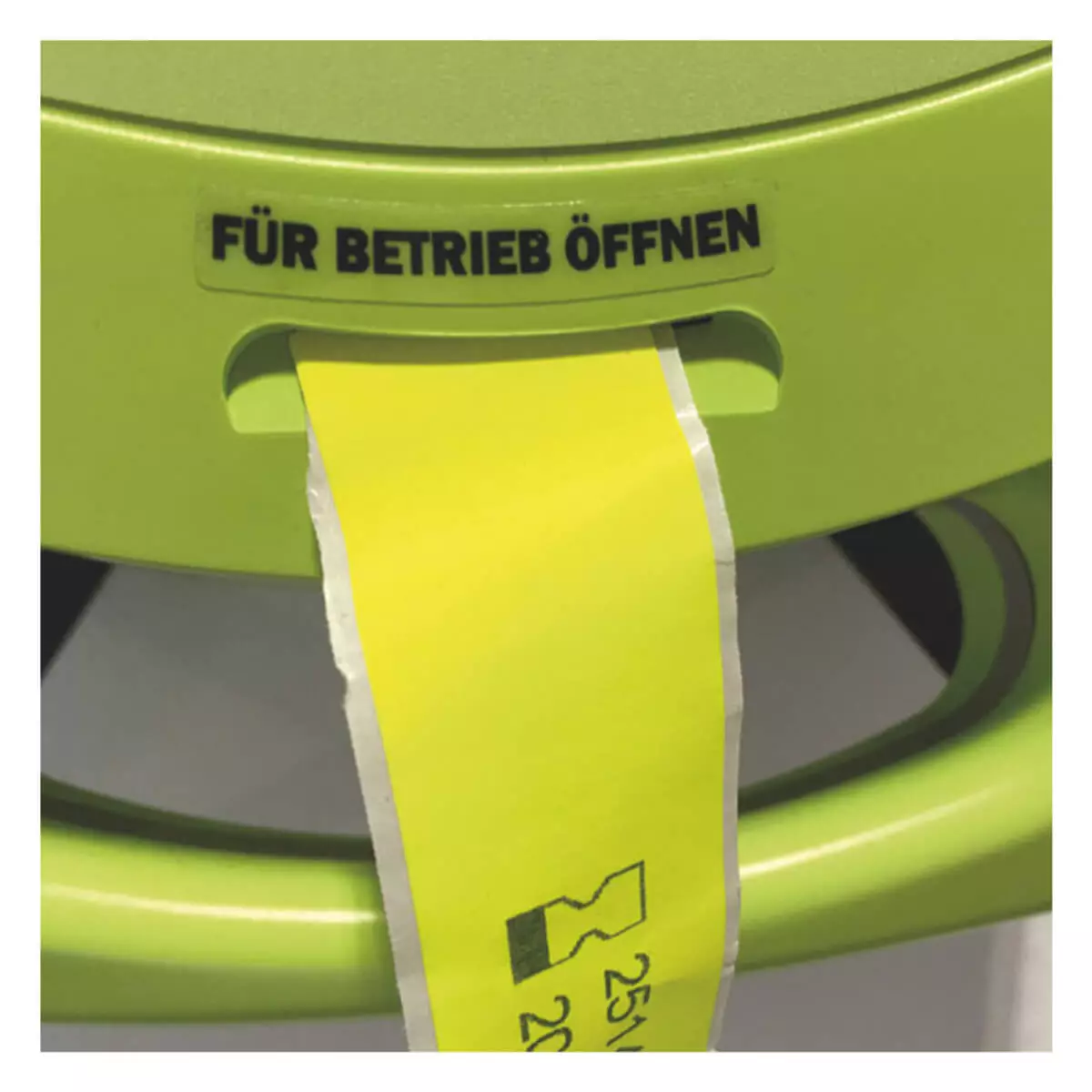  Défibrillateur automatique AED Plus
