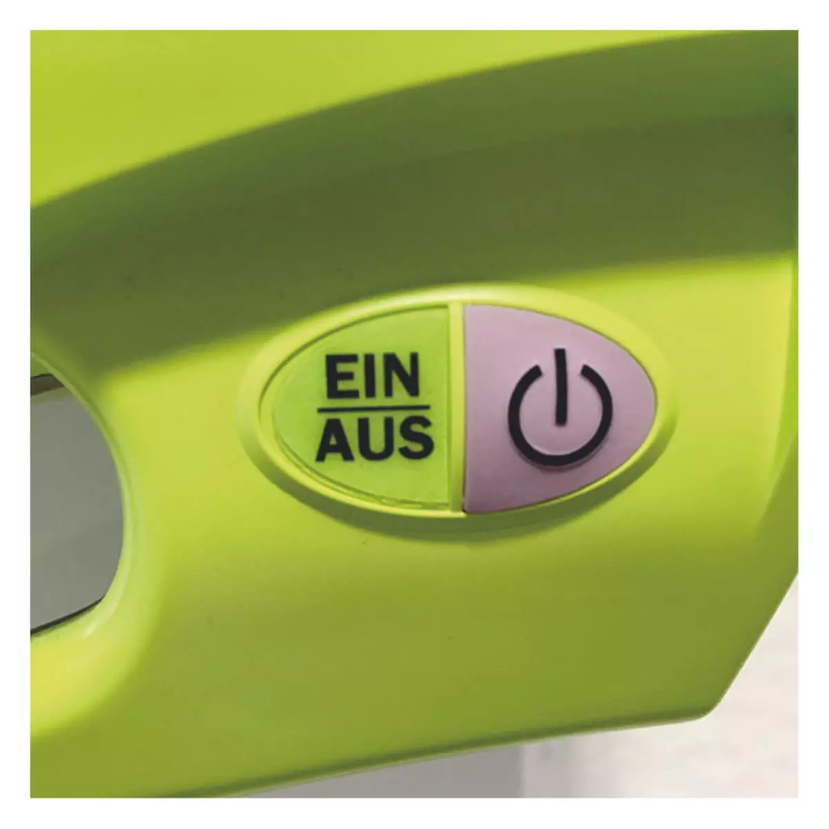  Défibrillateur automatique AED Plus