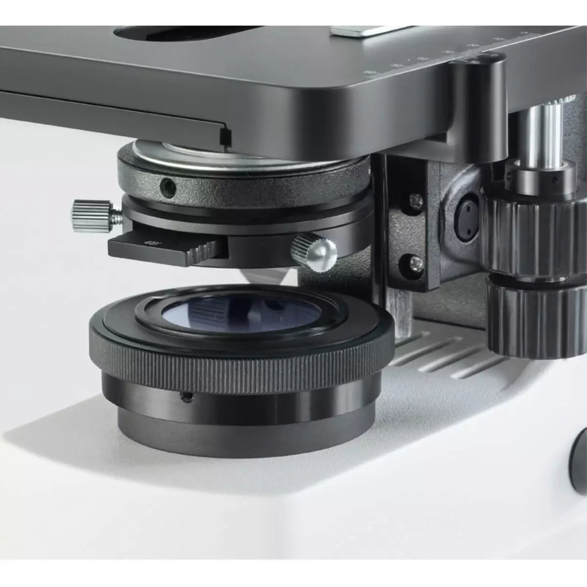  Microscope à contraste de phase trinoculaire OBL 156